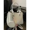 Bolso Cubo Sencillo de Mano 2026 Primavera Nuevo Estilo Coreano Moda Gran Capacidad Texturizado Colgante Hombro Cruzado