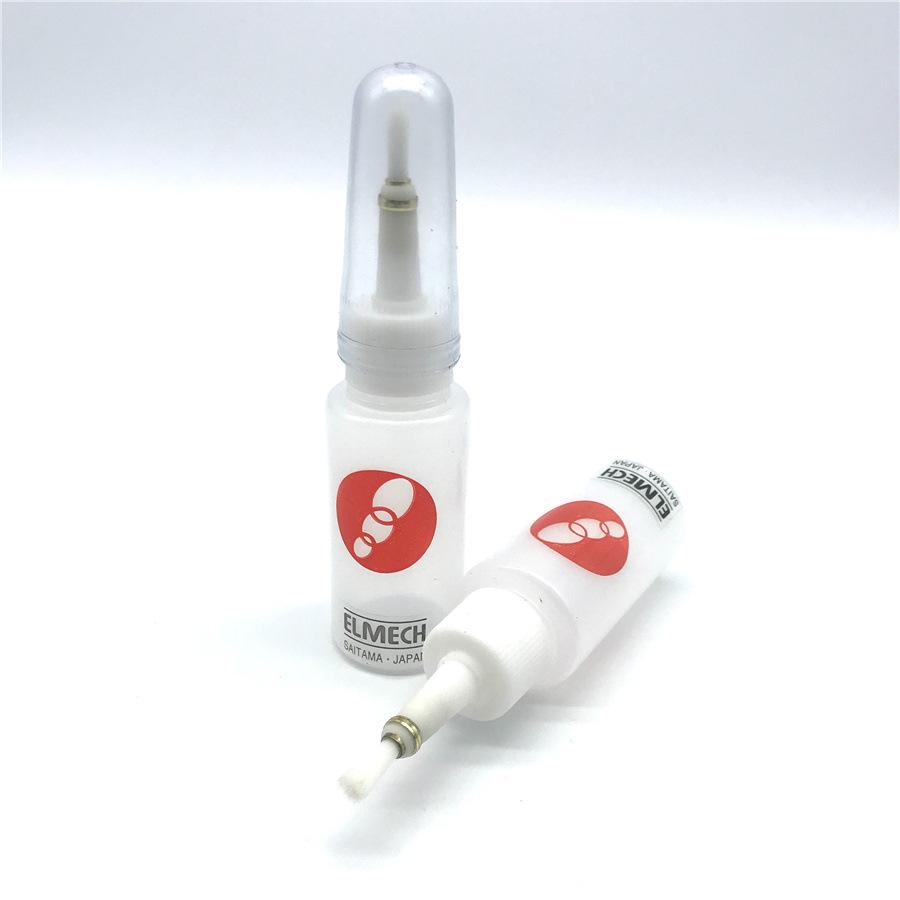 白毛刷瓶 (5).jpg