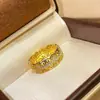 Anel de Prata Esterlina S925 Seiko de Alto Padrão Popular com Renda e Diamantes Anel Vazado Estilo Palácio Medieval Retrô