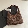 2024 nova textura outono e inverno moda coreana leopardo estampa bolsa camurça casual bolsa de ombro