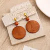 Pendientes de Madera Geométricos Transfronterizos Europeos y Americanos, Pendientes Redondos de Madera Retro Simples con Diseño Exagerado Hueco para Mujer