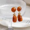 Brincos de Pedra em Formato Vermillion Creme Vintage Francês Agulha de Prata Design de Nicho Feminino Brincos Elegantes de Luxo Leve