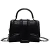 Mini Bolso Pequeño de Nicho para Mujer Primavera/Verano 2026, Bolso Cuadrado Pequeño de Moda con Aspecto de Alta Gama, Bolso Cruzado de Hombro Único Estilo Celebridad de Internet de Moda para Mujer