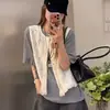 Conjunto de camiseta de manga corta versátil y elegante estilo coreano para el verano + chaleco de encaje para mujer 2026, atuendo sencillo de dos piezas
