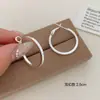 Brincos Minimalistas Estilo Coreano e Japonês para Meninas Modernas, Brincos de Argola Grandes para Mulheres, Brincos de Argola Lisos Exagerados Simples Doces Descolados, Novo Estilo Europeu e Americano