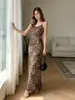 2026 Amazon Estilo Europeo y Americano Nuevo Verano Mujer Estampado de Leopardo Sexy Espalda Descubierta Ajustado Vestido Largo Vestido Transparente Cuello en V