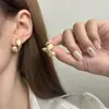 Brincos de Tarraxa Exquisitos em Cobre Escovado para Mulheres, Brincos de Estilo de Luxo Leve de Alta Qualidade, Design Simples de Nicho Pequeno Espiral, Joia de Orelha Versátil da Moda