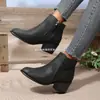 Botas curtas de tamanho grande transfronteiriças europeias e americanas com zíperes laterais, saltos grossos, novo estilo de botas Martin, em estoque, atacado tamanhos grandes 2026