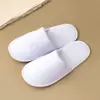 Caja de Tarjetas Texturizada Morandi al por Mayor Suministros Desechables para Hotel Cepillo de Dientes para B&B Set de Artículos de Tocador Champú Gel de Ducha
