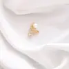 Broche de Laço Coração Simples para Mulheres, Corsage de Luxo, Alfinete Anti-Exposição para Gola Feminina, Alfinete de Cardigã, Acessório de Roupa