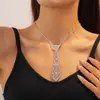 Collar de Borla Triangular Incrustado de Diamantes para Mujer, Tendencia de Moda Retro, Cadena Versátil para Clavícula, Lujo Ligero y Collar de Gama Alta al por Mayor