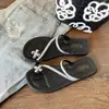 Novas Sandálias de Dedo com Solado Plano de Verão para Mulheres, Chinelos para Mulheres, Sandálias de Praia para Mulheres, Chinelos Antiderrapantes da Moda para Mulheres