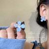 Pendientes de Botón Florales Hechos a Mano de Cristal Azul Glaciar Fresco para Mujer, Lujo Ligero, Alta Calidad, Aguja Anti-plata, Pendientes de Botón Florales Pequeños Estilo Mori