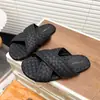 Chanclas de Tira Cruzada Tejida con Punta Abierta para Mujer, Sandalias Planas Cómodas de Playa de Moda Verano 2026