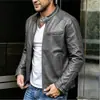 Comercio Exterior Transfronterizo Ropa para Hombre Europea y Americana Otoño e Invierno Chaqueta de Cuero PU para Hombre Chaqueta de Cuero Punk para Motociclista para Hombres Jóvenes con Cuello Alto