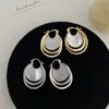 Pendientes Europeos y Americanos Exagerados de Múltiples Capas Irregulares de Nácar Natural, Lujo Nicho, Moda de Gama Alta, Pendientes Resistentes para el Trabajo Diario