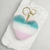 Llavero colgante de pompón de corazón multicolor, adorno colgante para coche, pequeño corazón de durazno de felpa con estampado de leopardo, accesorios de joyería al por mayor