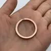 Chaveiro de metal circular, plano, preto fosco, cor cromada dourada KC, caixa de presente, fecho de bolsa, argola de chaveiro, disponível em estoque