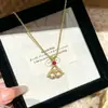 Mini falda con diseño estilo coreano en forma de abanico, collar de acero de titanio para mujer, incrustado con circonita, cadena exquisita para la clavícula, accesorio súper brillante y versátil
