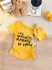 5272# Camiseta de manga curta com design moderno de um ombro, com miçangas, fita fluida e estampa de letras para mulheres, corte justo, valoriza a silhueta, com sutiã embutido, top