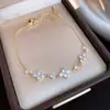 Pulseira com Fecho de Flor em Zircônia Banhada a Ouro 18K Real Estilo Retro Francês, Pulseira de Luxo de Alta Qualidade, Joia de Mão Exquisita para Mulheres