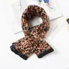 "Algodão para baixo" Elementos de moda coreana Dongdaemun cachecol de inverno contrastante feminino estudante coreana cachecol grosso feminino
