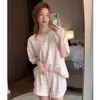 Pijama Rayado de Cuello Redondo Estilo Coreano para Mujer Primavera Verano Versátil Holgado Adelgazante Manga Corta Shorts Ropa para el Hogar Tallas Grandes Conjunto