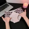 Calcinha feminina nova estilo renda sexy sem costura fina de seda gelada, alta aparência, calcinha de renda fresca e que abraça o quadril para mulheres