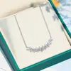 Sorriso de platina NIS Net vermelho socialite colar escada brilhante quadrado diamante clavícula cadeia platina diamante real pingente senhoras