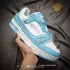 Zapatos de plataforma gruesa Putian de alta calidad para aumentar la altura para hombres y mujeres, nuevo modelo 2026, mocasines transpirables versátiles para deportes casuales