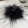 Pinza para el Cabello de Pluma Negra, Tamaño Grande, para Mujer, Otoño e Invierno, Pinza de Tiburón de Pluma de Avestruz de Alta Gama para Moño Alto en la Parte Posterior de la Cabeza, Nuevo Modelo 2025