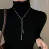 Cadena para Suéter para Mujer, Otoño e Invierno 2026 Cadena Larga Nueva para Sudaderas, Colgante de Collar de Lujo Ligero de Nicho, Accesorio Versátil, Diseño Simple
