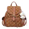 Mochila de moda y retro con patrón de rombos, adecuada para ir al trabajo, elegante mochila escolar, diseño versátil, nueva colección 2026, ligera y lujosa