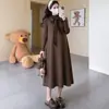 Vestido de Maternidad 2026 Otoño/Invierno Nuevo Estilo Coreano Conjunto de Maternidad Vestido de Dos Piezas con Estampado Floral Retro