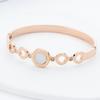 Pulsera de concha blanca estilo coreano con números romanos huecos y diamantes, para mujer, acero inoxidable, moda, pulsera simple, accesorios al por mayor