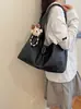 Bolso tote de moda transfronterizo para el día a día, bolso de hombro de diseño simple y de nicho, bolso de hombro de gran capacidad