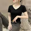 Camiseta Versátil de Manga Curta com Decote V para Mulheres 2025 Nova Popular Verão Top Justo com Estilo Ocidental Camisa de Base Interna e Externa