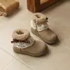 Moda Infantil Dulce Estilo Universitario Felpa Cálida Botas Grandes de Algodón 2025 Invierno Nuevo Suela Suave Engrosada Botas de Nieve Modernas
