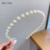 Diadema de Nuevo Estilo 2026 con Diseño de Corona Alta, Elegante Pasador de Perlas Artificiales, Diadema de Lujo Ligero Inspirada en Chanel para Uso Diario con Dientes