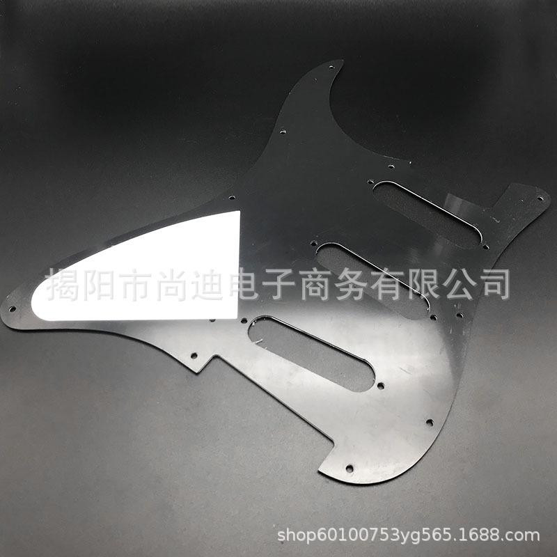 MI0697-SSS Fender Stratocaster