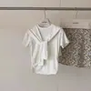 Camiseta Minimalista Estilo Coreano Falsa de Dos Piezas Cuello Redondo Manga Corta para Mujer, Nuevo Verano Ajustada Diseño de Nicho Top Chaleco de Moda