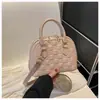 Bolsa de Mão Pequena Estilo Coreano 2025 Nova Tendência Bolsa de Verão Textura Cor Pura Estilo Ocidental Crossbody Bolsa Feminina Bolsa Concha