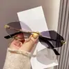 Gafas de Sol Cambia Color Moda Europea y Americana Modelo Nuevo 2026 Montura Metálica con Forma de Diamante Sin Marco para Mujer Anti-UV Marca Americana de Tendencia