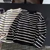 Camiseta Básica de Punto Rayado para Mujer Otoño Temprano 2026, Corte Holgado, Cuello Redondo, Casual, Versátil, Suave y Cómoda, Manga Larga para Mujer