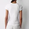 2026 Nova Camiseta Branca de Algodão com Corte Slim, Cintura Levemente Marcada, Manga Curta, Top Versátil e Estiloso para o Verão