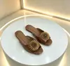 Nuevas sandalias planas de flor con pedrería para primavera y verano 2026 para mujer, zapatillas de exterior versátiles y de moda