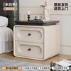 Mesa de Cabeceira Usada para Quarto de Casa 2026 Novo Modelo Creme Luxo Leve High-End Madeira Maciça Pequeno Armário de Armazenamento de Cabeceira