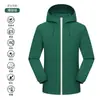 Chaquetas ligeras personalizadas para exteriores en colores lisos para senderismo y montañismo, chaquetas con capucha con estampado de logotipo, ropa de trabajo para equipos al por mayor