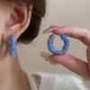 Pendientes de Aro Lisos de Peluche Dulce Arcoíris Otoño e Invierno para Mujer 2026 Nuevo Estilo Pendientes Joyería para Orejas de Gama Alta