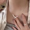 Colar de pérolas de amor prateado estilo frio feminino, design de nicho de luxo leve e sofisticado, corrente de clavícula, corrente de pescoço elegante, novo produto